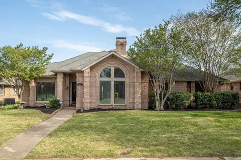 2315 Stone Glen Ln, Carrollton, TX 75007