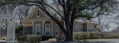 445 W Belknap St, Jacksboro, TX 76458