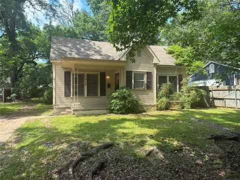 2217 Simpson St, Paris, TX 75460