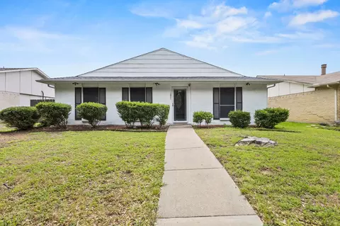 1824 Chamberlain Dr, Carrollton, TX 75007