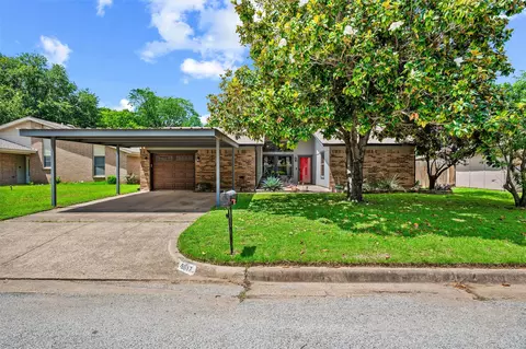 5017 Village Ct, Haltom City, TX 76117