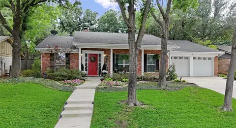 808 San Marcos Ln, Bedford, TX 76021