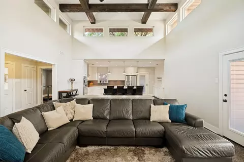 11 Bunker Hl, Richardson, TX 75080