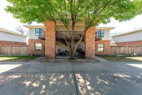 872 W Vanderbilt St, Stephenville, TX 76401