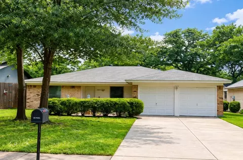 5309 Holly Trl, Arlington, TX 76016