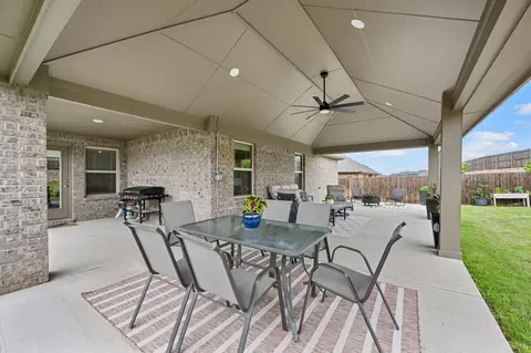 510 Royal Pine Dr, Rockwall, TX 75087
