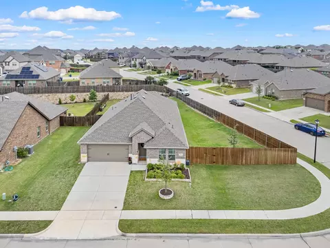 510 Royal Pine Dr, Rockwall, TX 75087