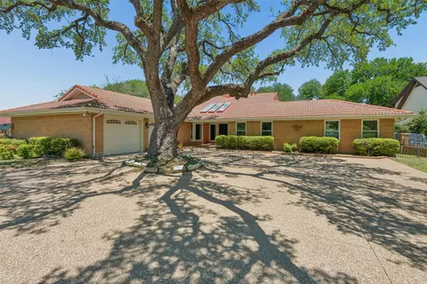 8937 Random Rd, Fort Worth, TX 76179