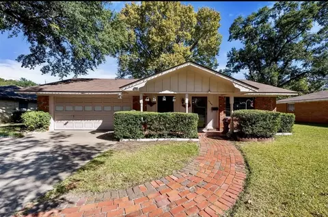 1705 E Beverly Dr, Corsicana, TX 75110