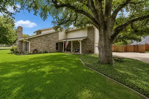 9129 Timber Oaks Dr, Fort Worth, TX 76179