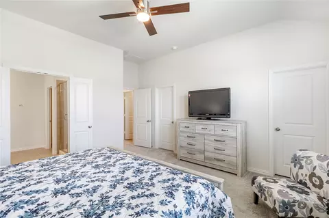 Bedroom - 413 Parkside Dr, Argyle, TX 76226 photo 2 of 4