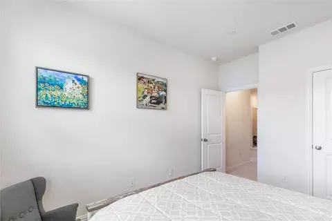 Bedroom - 413 Parkside Dr, Argyle, TX 76226 photo 4 of 4