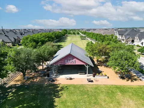 View/Area - 413 Parkside Dr, Argyle, TX 76226 photo 4 of 5