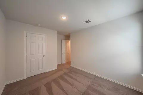 Bedroom - 433 Rose Ave, Cleburne, TX 76033 photo 9 of 11