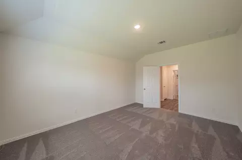 Bedroom - 433 Rose Ave, Cleburne, TX 76033 photo 10 of 11