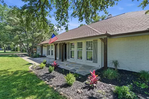 835 Cross Timbers Dr, Double Oak, TX 75077