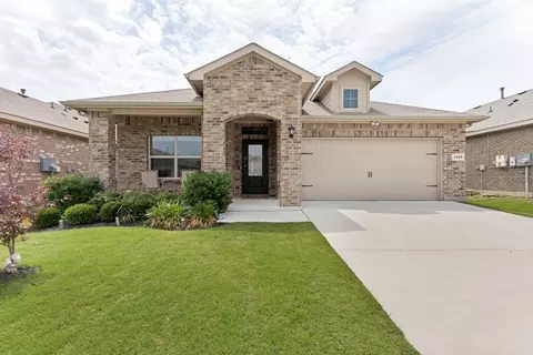 5229 Blue Night Dr, Fort Worth, TX 76179