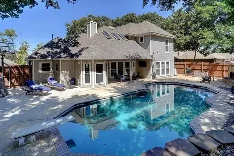 2937 Sweet Briar St, Grapevine, TX 76051