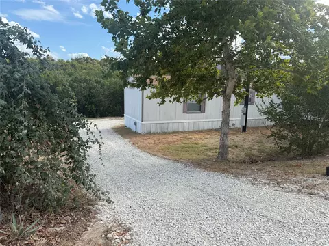 1321 Phoenix Ct, Granbury, TX 76048