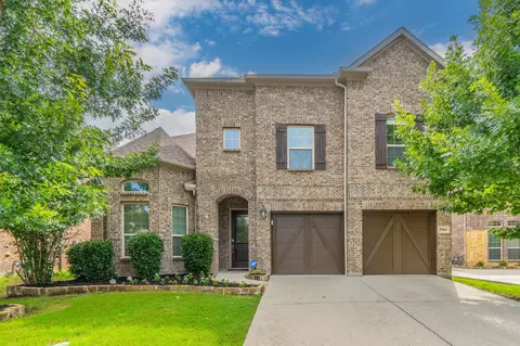 5904 Richmond Dr, North Richland Hills, TX 76180