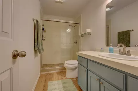 Bath - 1142 Brazos Loop, Gholson, TX 76705 photo 3 of 3