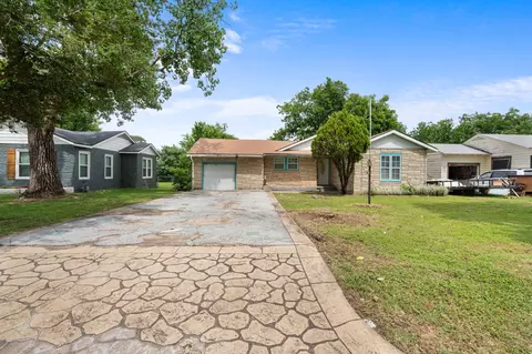 813 Truman St, Arlington, TX 76011