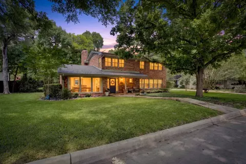 3712 Fox Hollow St, Fort Worth, TX 76109