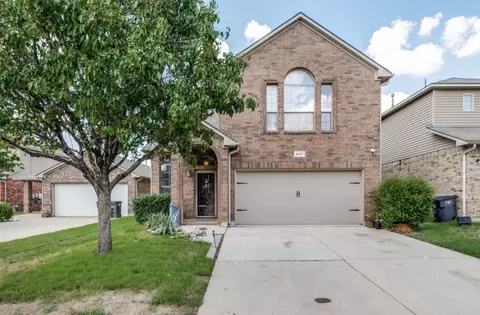 5017 Britton Ridge Ln, Fort Worth, TX 76179
