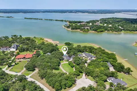 823 Carrie Ct, Lakewood Village, TX 75068
