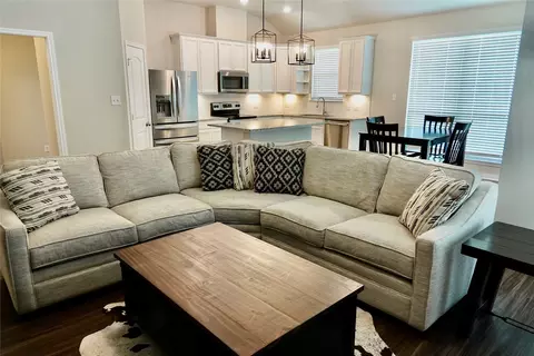 Living - 2019 Theresa Dr, Bryan, TX 77807 photo 2 of 2