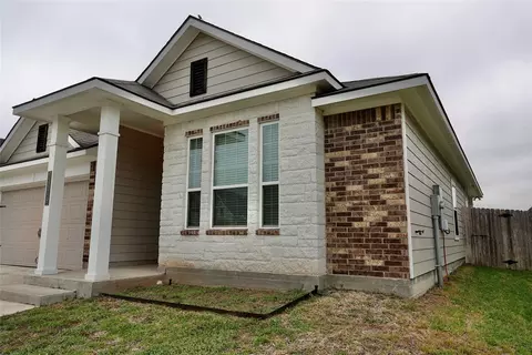 Exterior - 2019 Theresa Dr, Bryan, TX 77807 photo 3 of 9