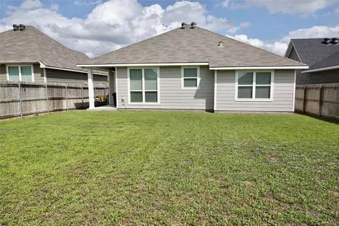 Exterior - 2019 Theresa Dr, Bryan, TX 77807 photo 7 of 9