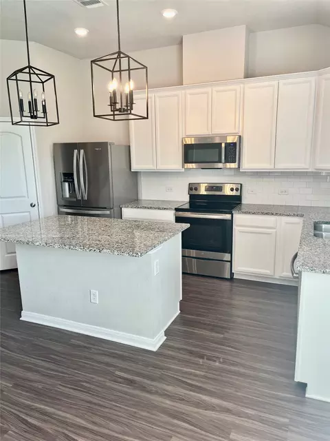 Kitchen - 2019 Theresa Dr, Bryan, TX 77807 photo 2 of 5