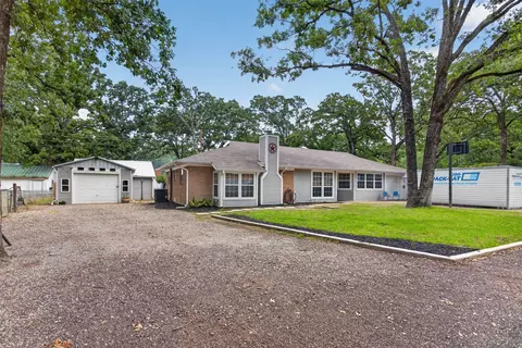 114 Forrest Oaks Dr, Gun Barrel City, TX 75156