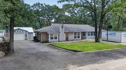 114 Forrest Oaks Dr, Gun Barrel City, TX 75156