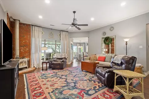 Living - 6008 Mesquite Tree Ct, Waco, TX 76708 photo 3 of 3