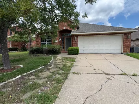 2033 Meadow Park Dr, Princeton, TX 75407