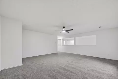 Living - 482 Cloverleaf Dr, Lancaster, TX 75146 photo 15 of 15
