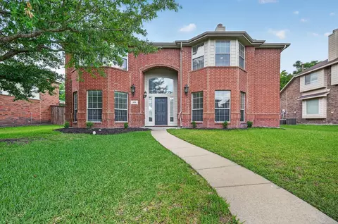 482 Cloverleaf Dr, Lancaster, TX 75146