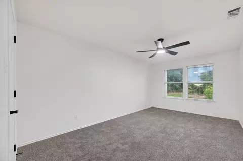 Bedroom - 482 Cloverleaf Dr, Lancaster, TX 75146 photo 7 of 8