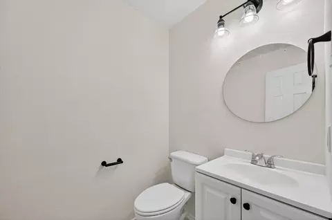 Bath - 482 Cloverleaf Dr, Lancaster, TX 75146 photo 1 of 6
