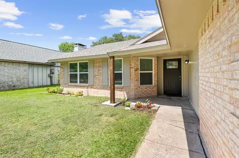 212 Mapleridge Dr, Rockwall, TX 75032