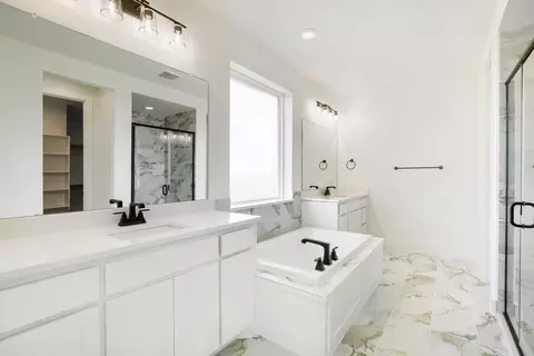 Bath - 2615 Cedar Ridge Rd, Celina, TX 75009 photo 1 of 5