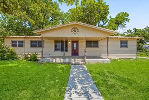 1571 W Ash St, Stephenville, TX 76401