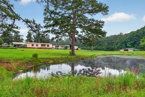 11046 Upper State Line Rd, Vivian, LA 71082