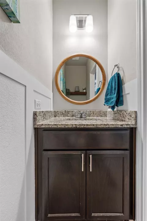 Bath - 3105 Samson Dr, Lorena, TX 76655 photo 5 of 5
