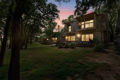 111 Fairway Village Dr, Trophy Club, TX 76262