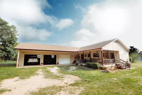 1211 An County Road 153, Palestine, TX 75801