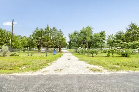 1468 Cedar Mls, Gordonville, TX 76245