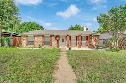 5517 Wyrick Ln, Garland, TX 75044